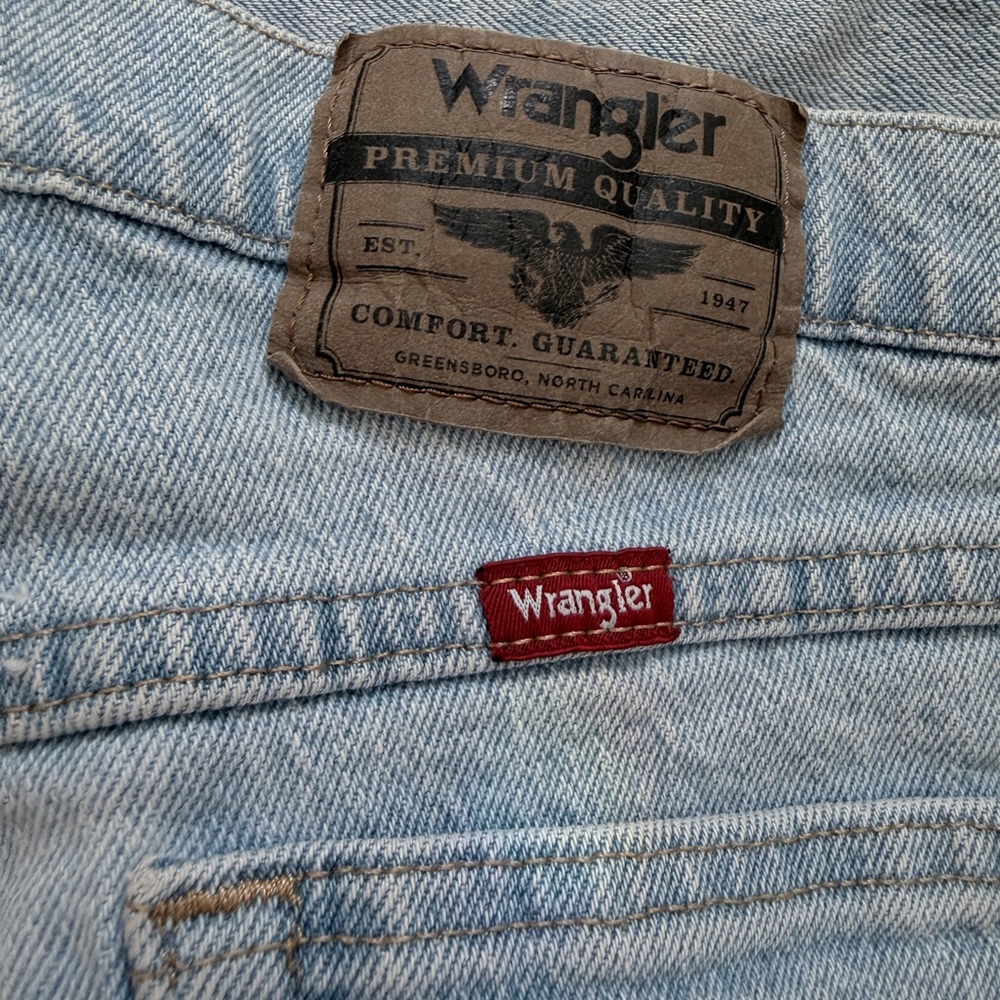 Wrangler Light Blue Denim Jeans with Red Logo Tab